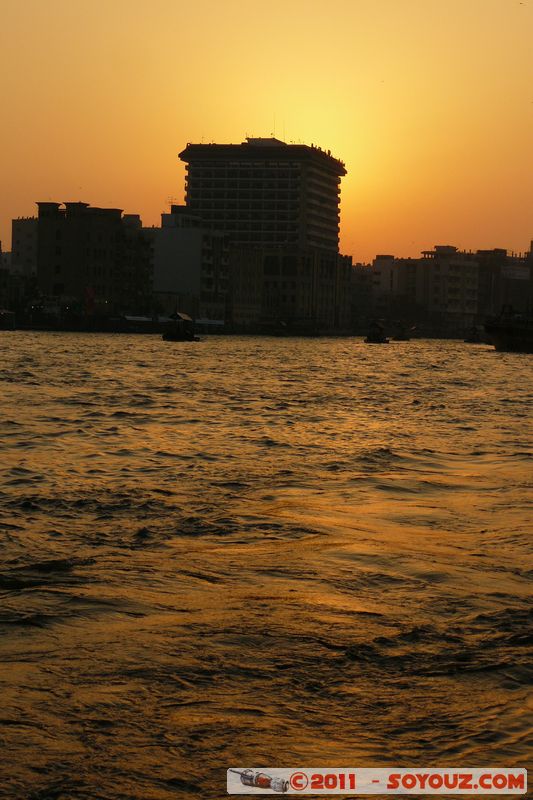 Dubai Deira Waterfront - The Creek
Mots-clés: Bur Dubai mirats Arabes Unis geo:lat=25.26667379 geo:lon=55.29784136 UAE United Arab Emirates Deira sunset