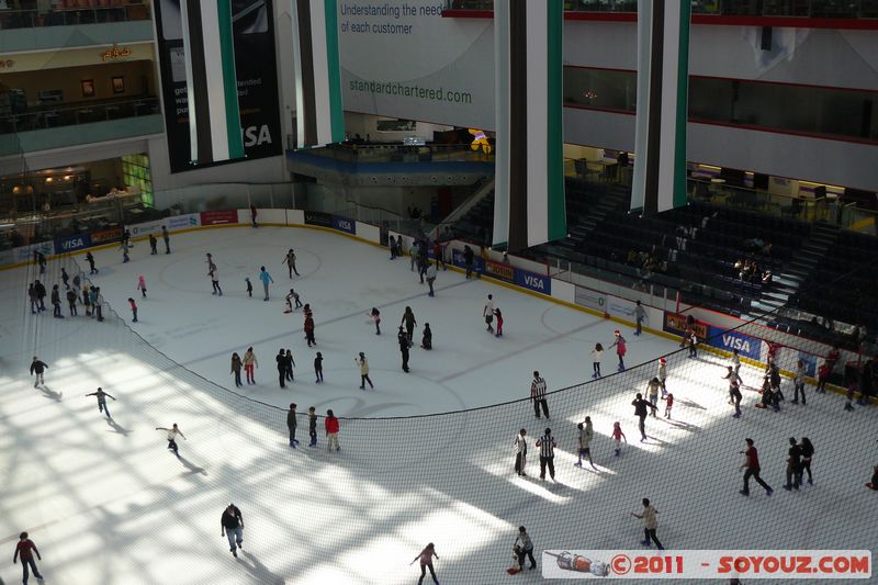 Downtown Dubai - Dubai Mall - Ice Rink
Mots-clés: mirats Arabes Unis geo:lat=25.19659255 geo:lon=55.27988791 ZaâbÄ«l UAE United Arab Emirates Downtown Dubai Commerce Dubai Mall