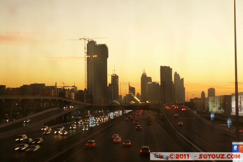 Sunset on Dubai Marina
Mots-clés: Al Barsha First mirats Arabes Unis geo:lat=25.12133223 geo:lon=55.19943237 UAE United Arab Emirates sunset Dubai Marina