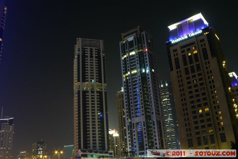 Dubai Marina by night
Mots-clés: Emirates Hill Second mirats Arabes Unis geo:lat=25.08780083 geo:lon=55.14233848 UAE United Arab Emirates Nuit Dubai Marina
