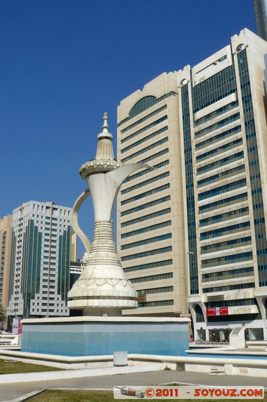 Abu Dhabi - Union Square
Mots-clés: AbÅ« ZÌ§aby Al á¸¨iÅn mirats Arabes Unis geo:lat=24.48615729 geo:lon=54.35614444 UAE United Arab Emirates Parc