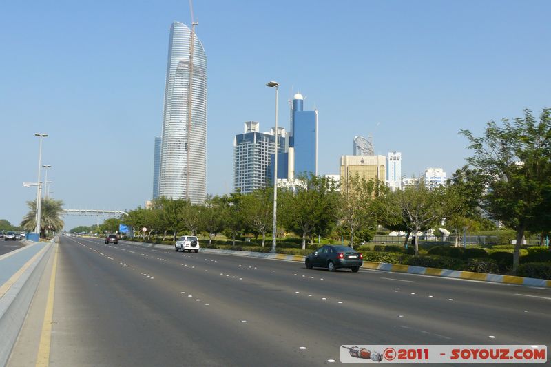 Abu Dhabi - Corniche Road - The Landmark Tower
Mots-clés: AbÅ« ZÌ§aby Al á¸¨iÅn mirats Arabes Unis geo:lat=24.47823168 geo:lon=54.34574837 UAE United Arab Emirates Corniche Road The Landmark Tower