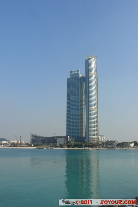 Abu Dhabi - Corniche Road - Nation Towers
Mots-clés: AbÅ« ZÌ§aby Al Khubayrah mirats Arabes Unis geo:lat=24.46771416 geo:lon=54.32295708 UAE United Arab Emirates Nation Towers
