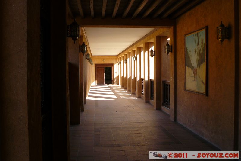 Al Ain - Sheikh Zayed Palace Museum
Mots-clés: AbÅ« ZÌ§aby Al Muâtara mirats Arabes Unis geo:lat=24.21493518 geo:lon=55.76054969 UAE United Arab Emirates chateau Sheikh Zayed Palace Museum