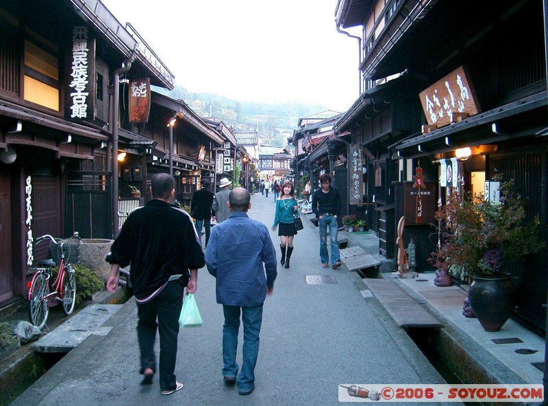 Quartier San-machi Suji
