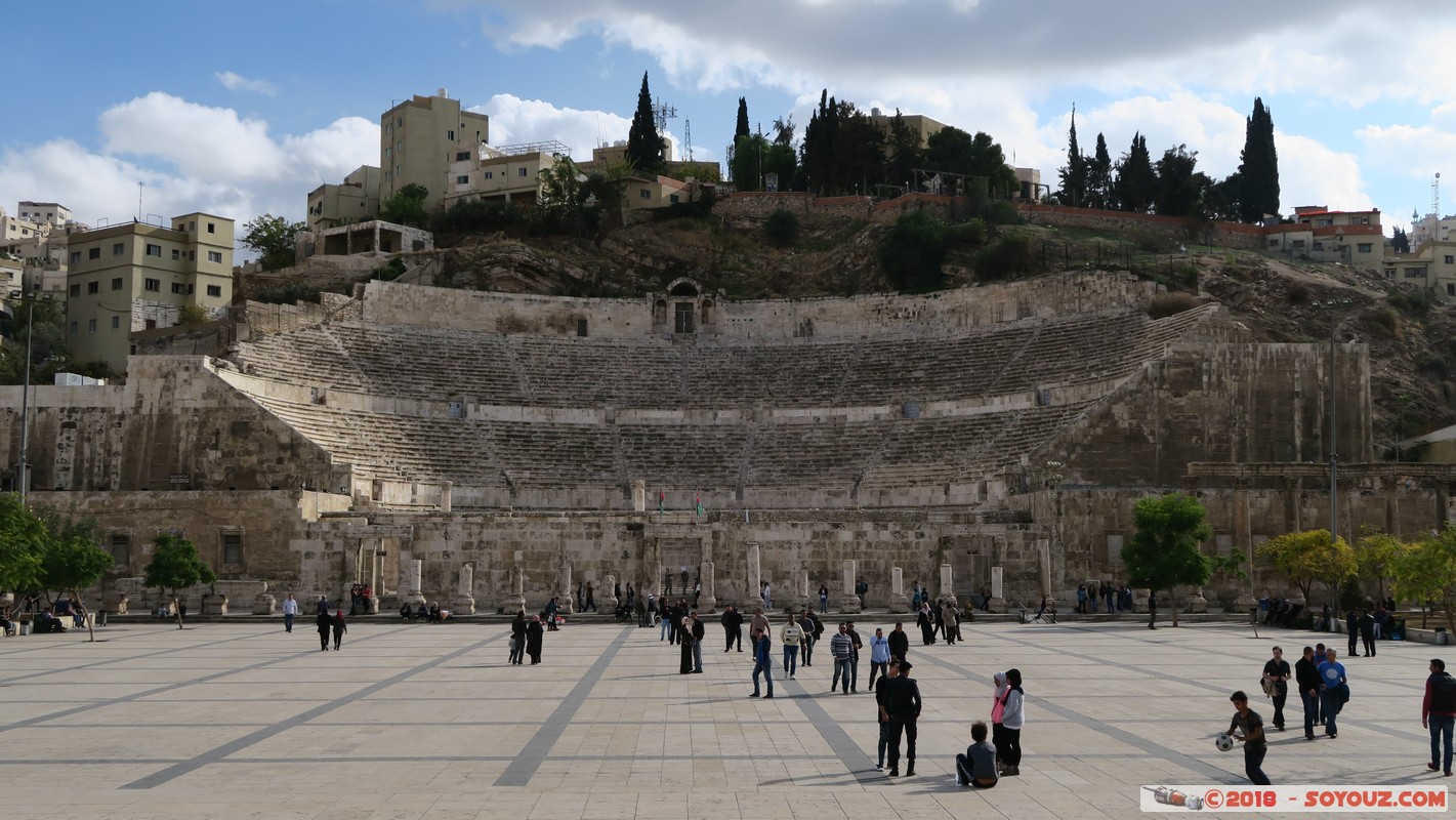 Amman - Roman Theatre
Mots-clés: Amman Governorate Jabal al Qal‘ah JOR Jordanie Roman Theatre Ruines romaines The Hashemite Plaza