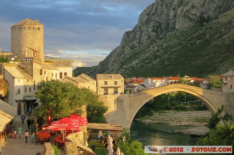 Mostar - Stari Most at sunset
Mots-clés: BIH BjeluÅ¡ine Bosnie HerzÃ©govine Federation of Bosnia and Herzegovina geo:lat=43.33835390 geo:lon=17.81530309 geotagged sunset patrimoine unesco Pont Stari most