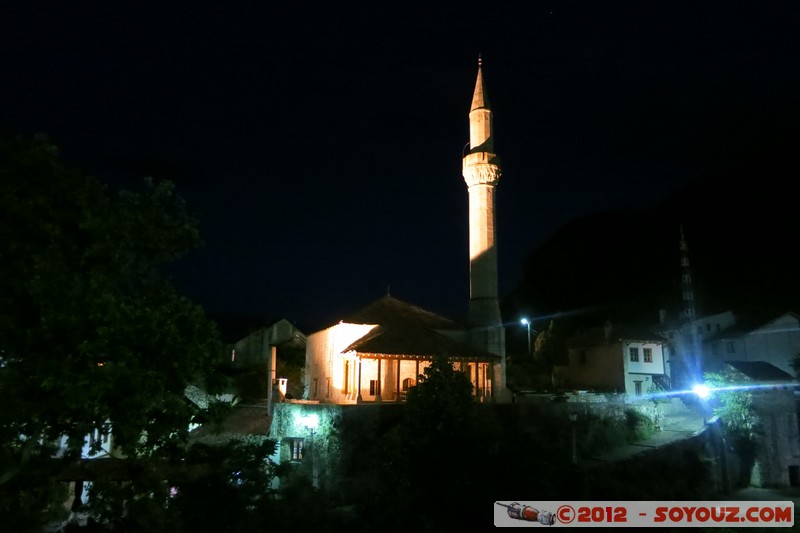 Mostar by night - Stari Grad - Meczet i minaret
Mots-clés: BIH Bosnie HerzÃ©govine Donja Mahala Federation of Bosnia and Herzegovina geo:lat=43.33714768 geo:lon=17.81337046 geotagged Nuit patrimoine unesco Stari grad Mosque