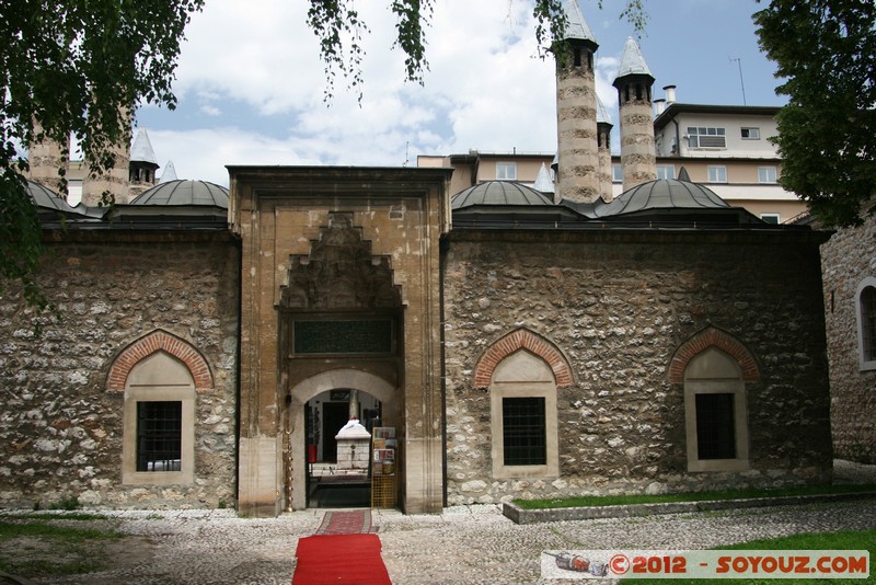 Sarajevo - Bascarsija - Gazi Husrev Bey Madrassa
Mots-clés: Bazen Lipa BIH Bosnie HerzÃ©govine geo:lat=43.85952370 geo:lon=18.42898112 geotagged Gazi Husrev Bey Madrassa