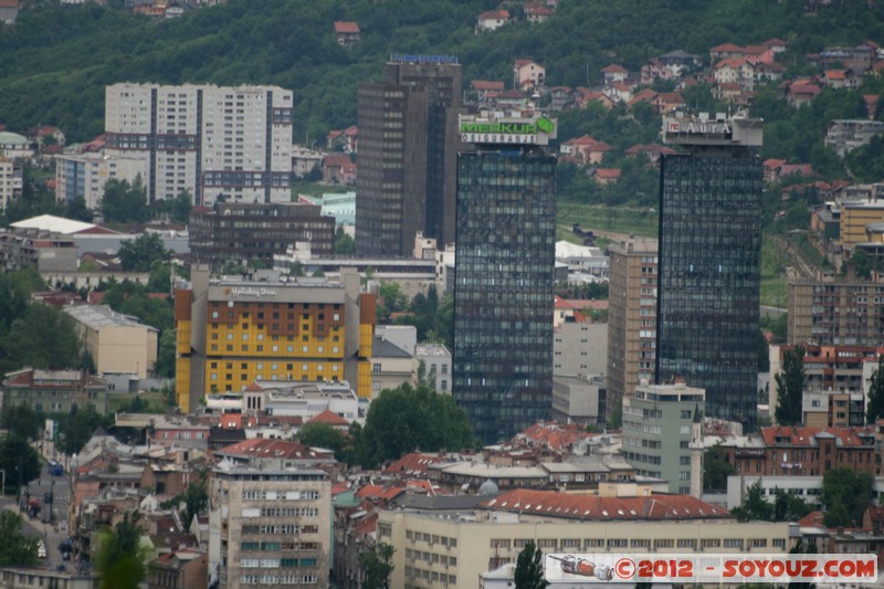 Sarajevo - View from Restoran Kod Briana - The Holiday Inn
Mots-clés: Bazen Lipa BIH Bosnie HerzÃ©govine geo:lat=43.85545833 geo:lon=18.44124333 geotagged The Holiday Inn