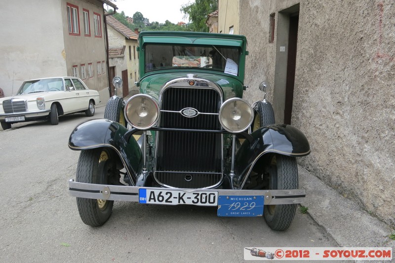 Travnik - Oldsmobile 1929
Mots-clés: BIH Bosnie HerzÃ©govine Federation of Bosnia and Herzegovina geo:lat=44.22953596 geo:lon=17.67011497 geotagged Travnik voiture oldsmobile
