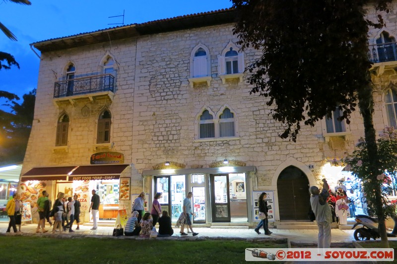 Porec by Night - Decumanus
Mots-clés: Croatie geo:lat=45.22803100 geo:lon=13.59183133 geotagged HRV Istarska Pore Nuit