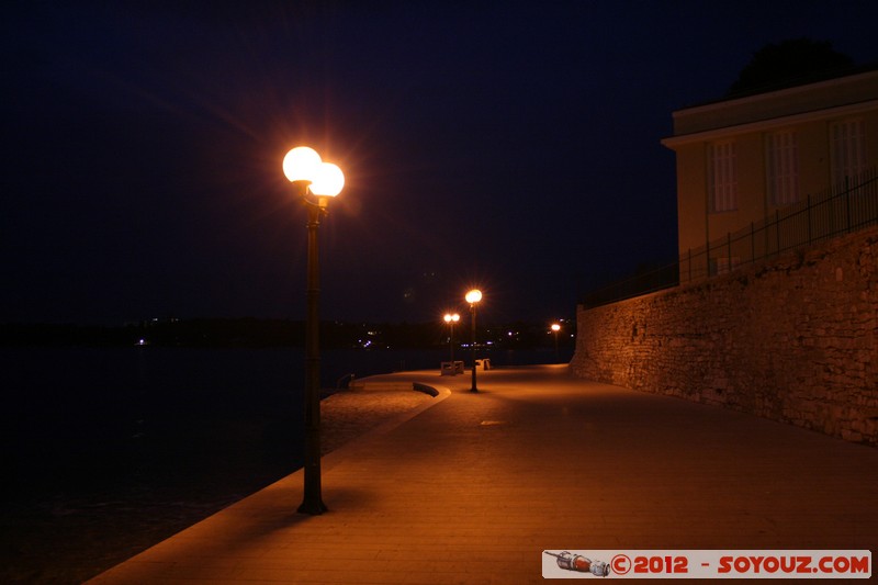 Porec by Night - Dr. Ante Sonje obala
Mots-clés: Croatie geo:lat=45.22888774 geo:lon=13.59120787 geotagged HRV Istarska Pore Nuit