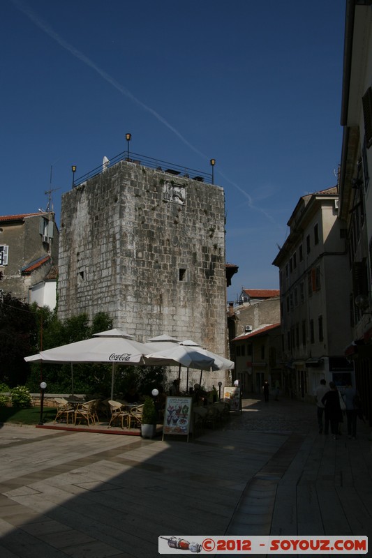 Porec - Decumanus - Octogonal Tower
Mots-clés: Croatie geo:lat=45.22746807 geo:lon=13.59525919 geotagged HRV Istarska Pore Octogonal Tower medieval