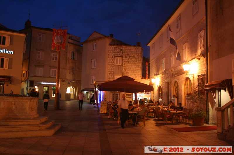 Krk by Night - Vela placa
Mots-clés: Croatie geo:lat=45.02617744 geo:lon=14.57365128 geotagged HRV Krk Primorsko-Goranska medieval Nuit