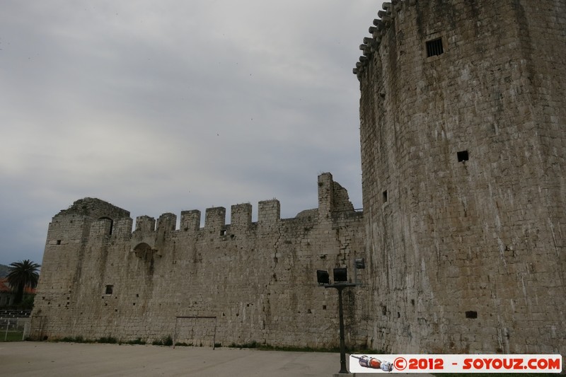 Trogir - Tvrdava Kamerlengo
Mots-clés: Croatie geo:lat=43.51509345 geo:lon=16.24681052 geotagged HRV Splitsko-Dalmatinska Trogir Trogir in Croatia medieval patrimoine unesco chateau