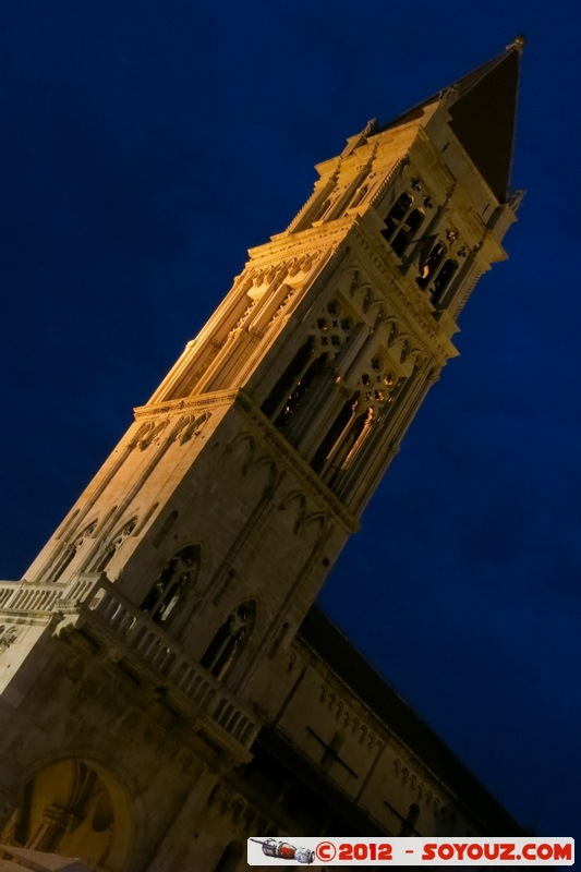 Trogir by Night - Katedrala Sv. Lovrec
Mots-clés: Croatie geo:lat=43.51676532 geo:lon=16.25129492 geotagged HRV Splitsko-Dalmatinska Trogir Nuit medieval patrimoine unesco Eglise