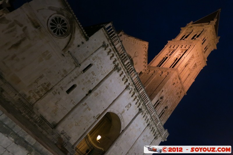 Trogir by Night - Katedrala Sv. Lovrec
Mots-clés: Croatie geo:lat=43.51719479 geo:lon=16.25125792 geotagged HRV Splitsko-Dalmatinska Trogir Nuit medieval patrimoine unesco Eglise