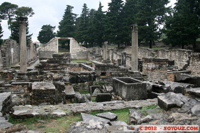 Salona roman ruins - Manastirine - a burial place
Mots-clés: Croatie geo:lat=43.54181008 geo:lon=16.48318450 geotagged HRV Solin Splitsko-Dalmatinska Romain Ruines