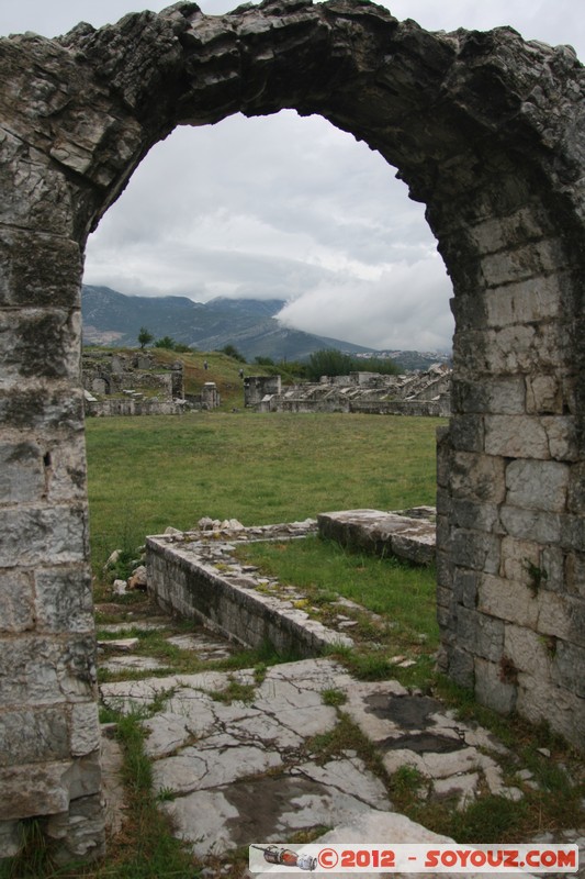 Salona roman ruins - Amphitheatre
Mots-clés: Croatie geo:lat=43.53841664 geo:lon=16.47385043 geotagged HRV Splitsko-Dalmatinska Romain Ruines Amphitheatre