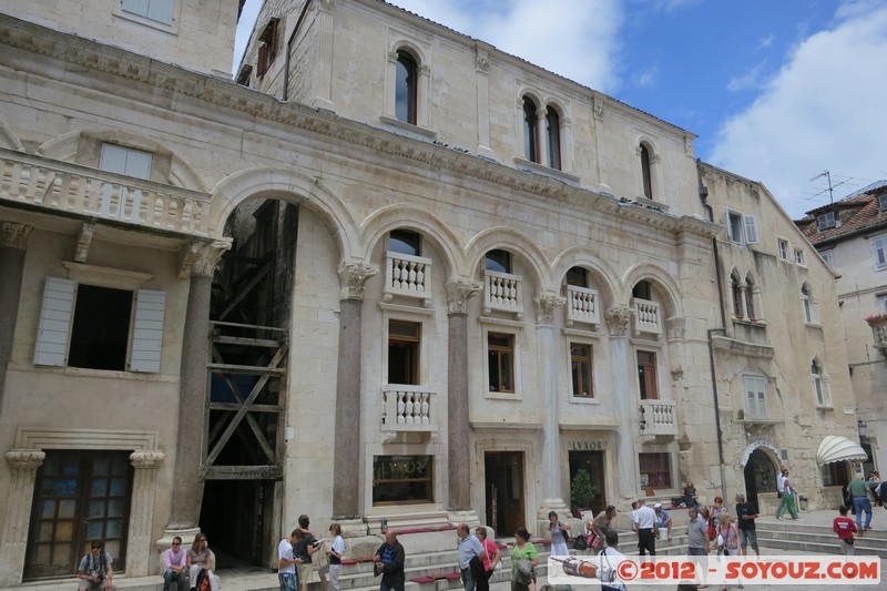 Split - Palace of Diocletian - Cathedral of St. Domnius
Mots-clés: Croatie geo:lat=43.50824038 geo:lon=16.44018199 geotagged HRV Split Splitsko-Dalmatinska patrimoine unesco Palace of Diocletian Cathedral of St. Domnius Eglise