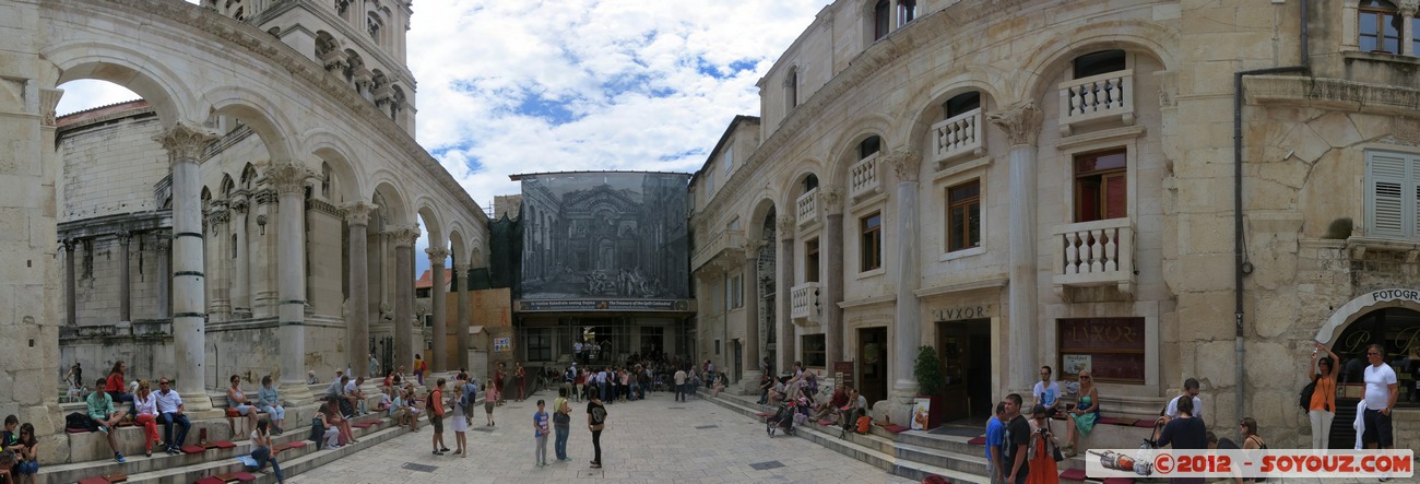 Split - Palace of Diocletian - Peristil - panorama
Mots-clés: Croatie geo:lat=43.50835982 geo:lon=16.44017506 geotagged HRV Split Splitsko-Dalmatinska patrimoine unesco Palace of Diocletian panorama