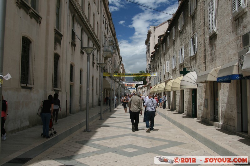 Split - Trg Republike
Mots-clés: Croatie geo:lat=43.50857429 geo:lon=16.43661051 geotagged HRV Split Splitsko-Dalmatinska