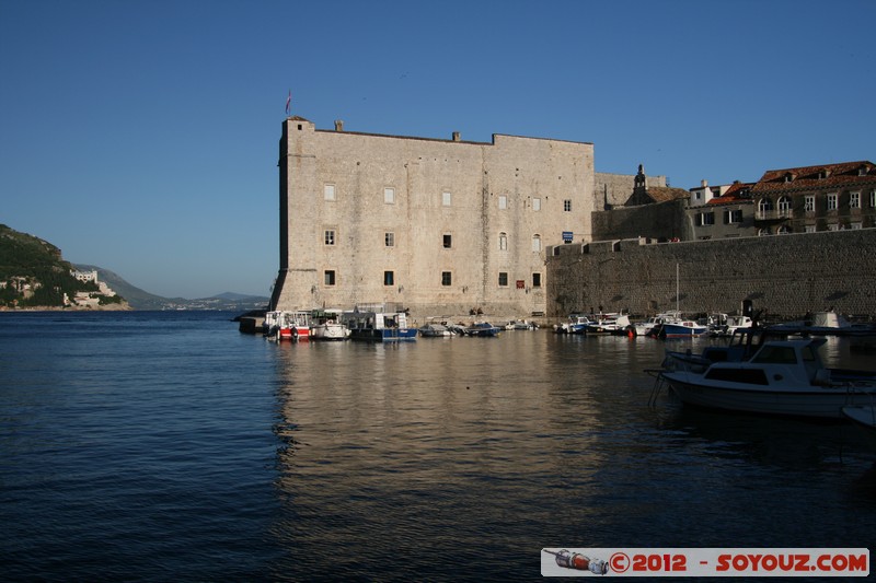 Dubrovnik - City port - Fort St. John
Mots-clés: Bosanka Croatie DubrovaÄ�ko-Neretvanska geo:lat=42.64092968 geo:lon=18.11138968 geotagged HRV PloÄ�e medieval patrimoine unesco Port chateau