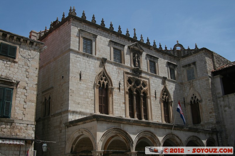 Dubrovnik - Stradun - Sponza Palace
Mots-clés: Bosanka Croatie DubrovaÄ�ko-Neretvanska geo:lat=42.64100395 geo:lon=18.11031319 geotagged HRV PloÄ�e medieval patrimoine unesco Stradun chateau