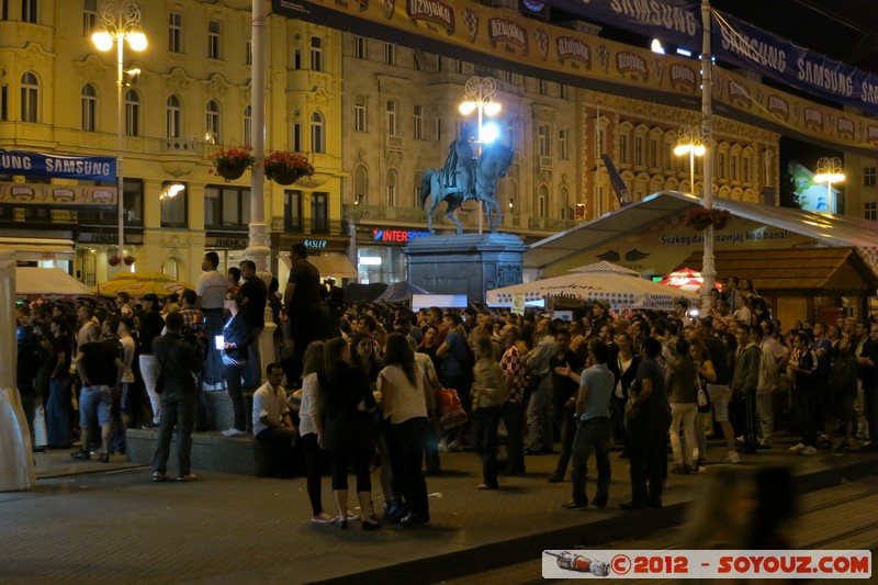 Zagreb by night - Trg Bana Jelacica
Mots-clés: Croatie geo:lat=45.81310758 geo:lon=15.97646726 geotagged Gornji Ä�ehi HRV Zagreb - Centar ZagrebaÄ�ka Nuit Trg Bana Jelacica