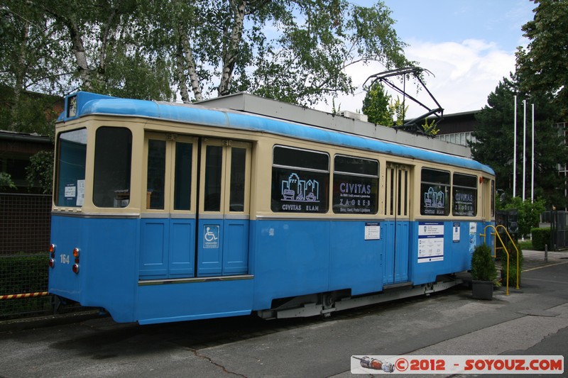 Zagreb - Tramvaj (Tramway)
Mots-clés: Britanski trg Croatie geo:lat=45.80350321 geo:lon=15.96493605 geotagged Gornji Ä�ehi HRV ZagrebaÄ�ka Tramway