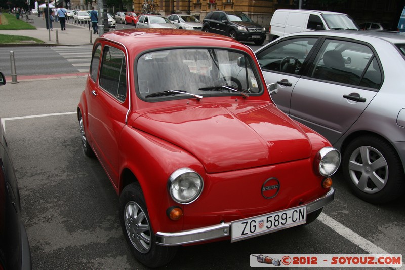 Zagreb - Zastava (Fiat 500 clone)
Mots-clés: Britanski trg Croatie geo:lat=45.80880725 geo:lon=15.97081188 geotagged Gornji Ä�ehi HRV ZagrebaÄ�ka voiture Fiat 500