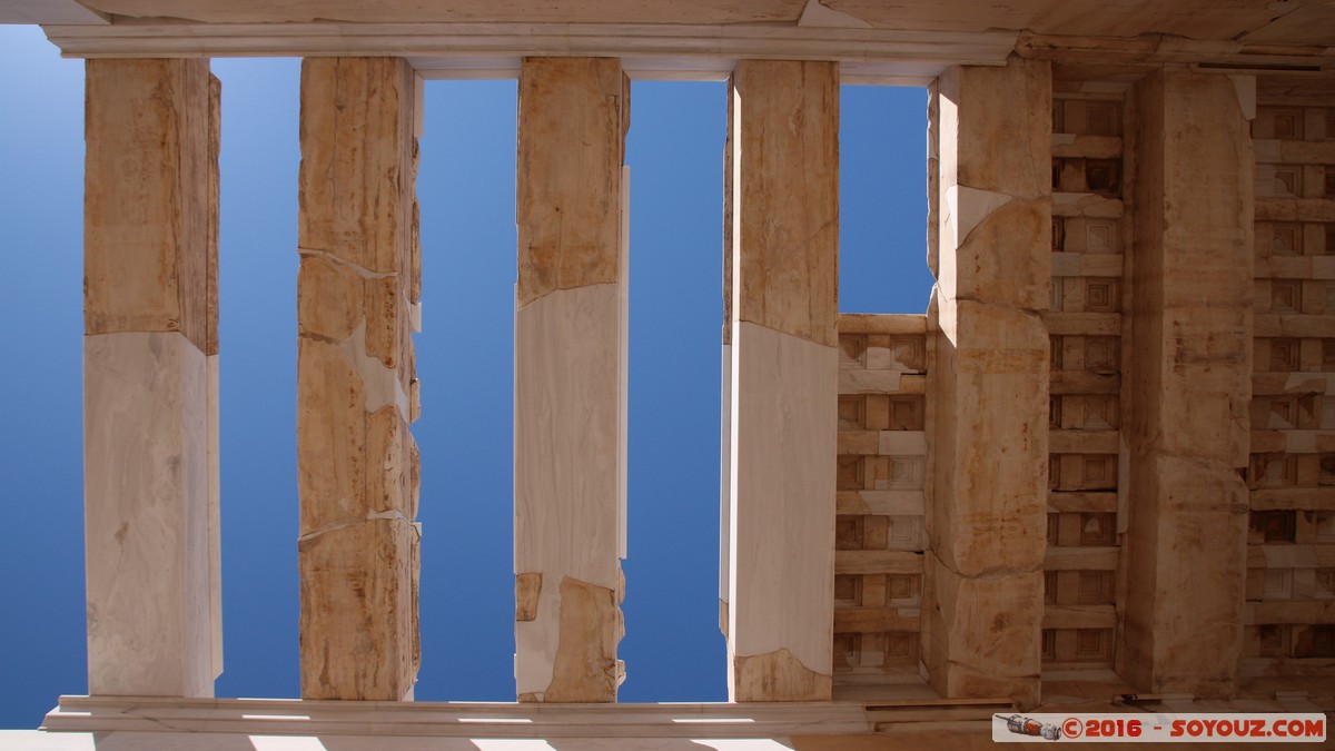Athens - The Acropolis - Propylaea
Mots-clés: Athina Proastia GRC Grèce Pláka Athens Athenes Attica The Acropolis patrimoine unesco Ruines grec Propylaea 
