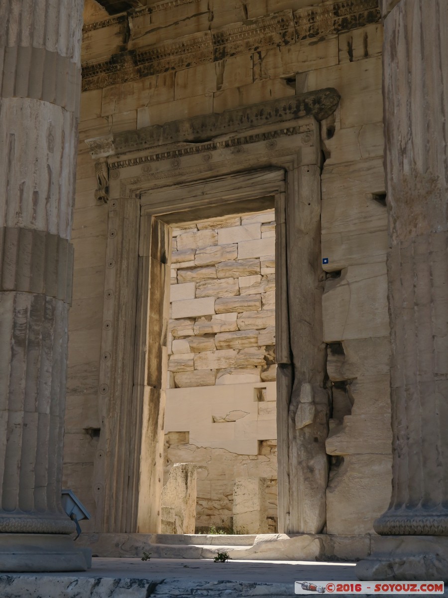 Athens - The Acropolis - Erechtheion
Mots-clés: Athina Proastia GRC Grèce Pláka Athens Athenes Attica The Acropolis patrimoine unesco Ruines grec Erechtheion