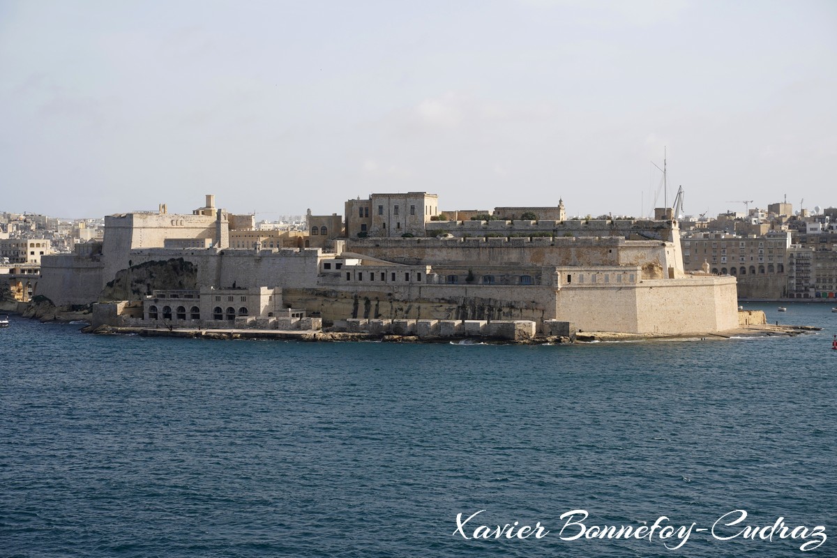 Valletta - View on The Three Cities - Fort St. Angelo
Mots-clés: geo:lat=35.89741355 geo:lon=14.51826999 geotagged Il-Belt Valletta Malte MLT Valletta Malta South Eastern La Valette patrimoine unesco The Three Cities Lower Barrakka Gardens Fort St. Angelo Birgu (Vittoriosa) Grand Harbour