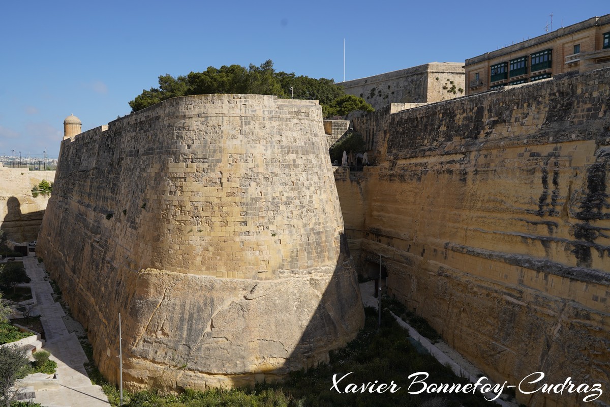 Valletta - St. John Bastion
Mots-clés: Floriana geo:lat=35.89610985 geo:lon=14.50910121 geotagged Il-Belt Valletta Valletta Malte MLT Malta South Eastern La Valette patrimoine unesco St. John Bastion Ponte La Valletta