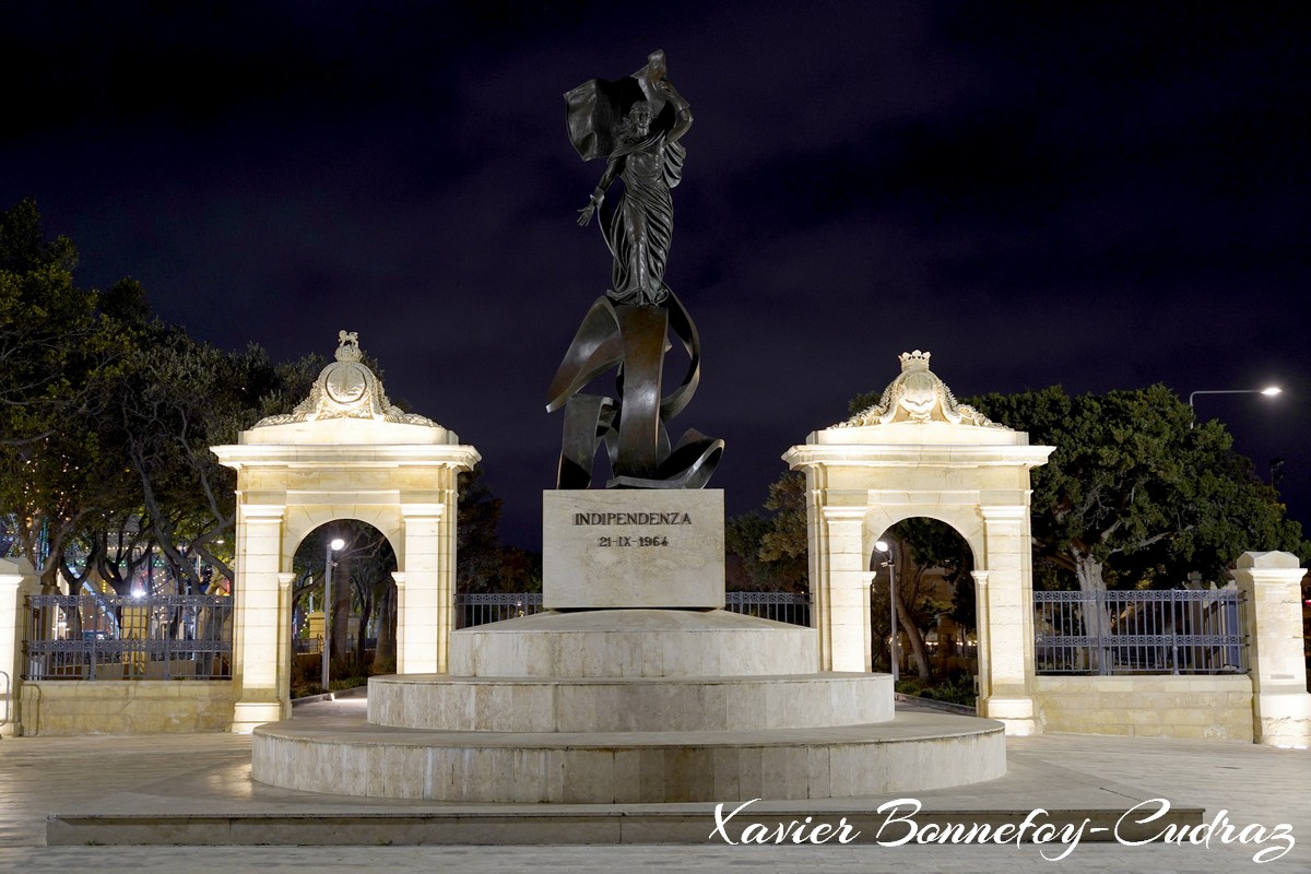 Floriana by Night - The Mall - Independence Monument
Mots-clés: Floriana geo:lat=35.89438896 geo:lon=14.50653702 geotagged Il-Furjana Malte MLT Malta Valletta South Eastern La Valette Nuit The Mall Independence Monument Monument