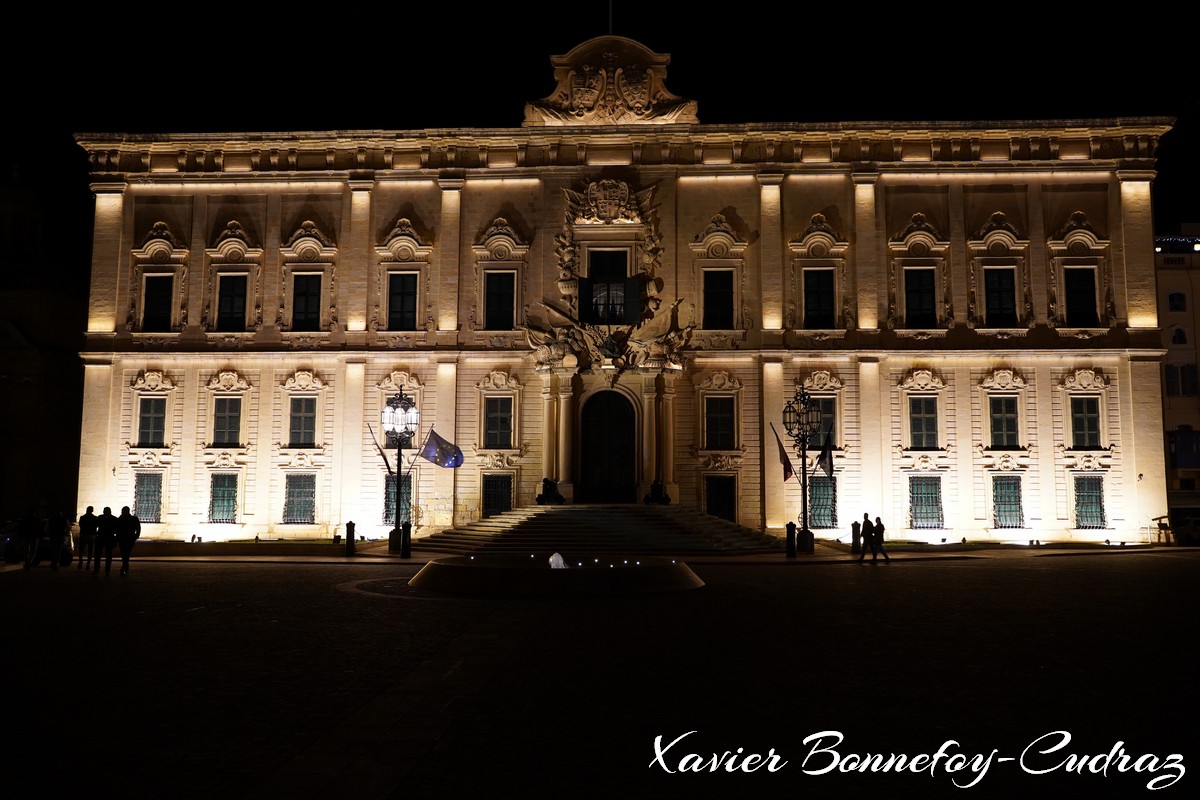 Valletta by Night - Auberge de Castile, Leon and Portugal
Mots-clés: Floriana geo:lat=35.89557316 geo:lon=14.51093316 geotagged Il-Belt Valletta Malte MLT Valletta Malta South Eastern La Valette patrimoine unesco Nuit Auberge de Castile, Leon and Portugal Castille Square