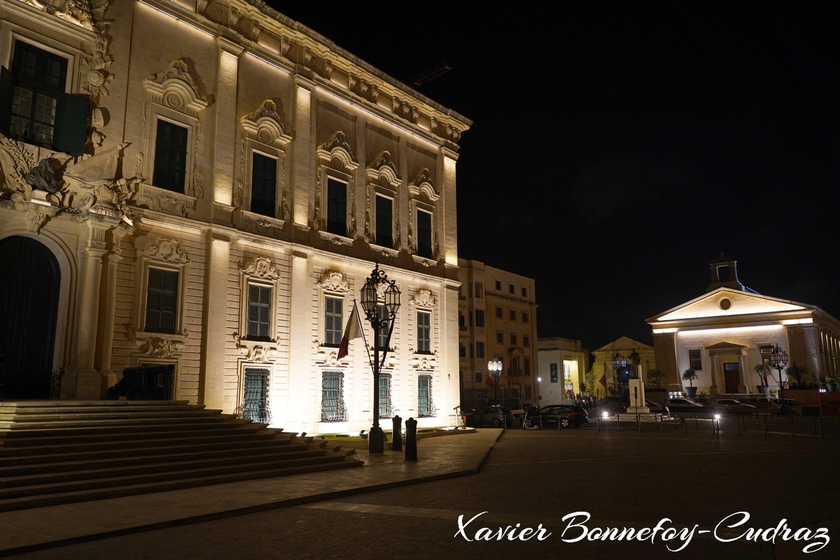 Valletta by Night - Auberge de Castile, Leon and Portugal
Mots-clés: Floriana geo:lat=35.89557316 geo:lon=14.51093316 geotagged Il-Belt Valletta Malte MLT Valletta Malta South Eastern La Valette patrimoine unesco Nuit Auberge de Castile, Leon and Portugal Castille Square