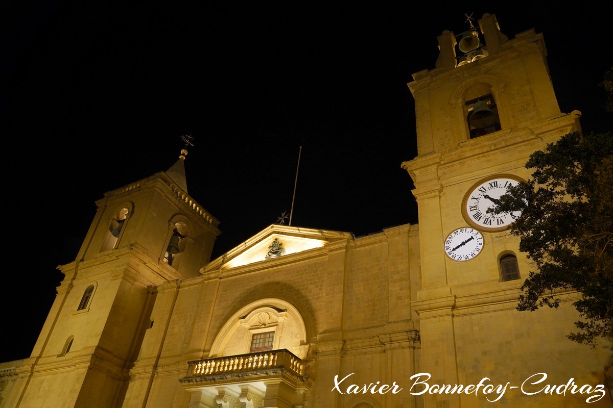 Valletta by Night - St. John's Co-Cathedral
Mots-clés: geo:lat=35.89736355 geo:lon=14.51221526 geotagged Il-Belt Valletta Malte MLT Valletta Malta South Eastern La Valette patrimoine unesco Nuit St. John's Co-Cathedral Eglise Religion St. John Square