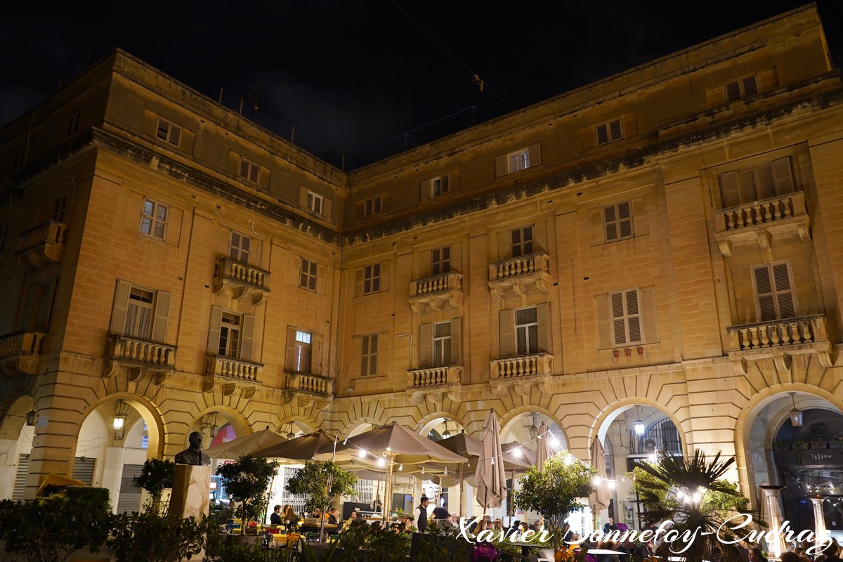 Valletta by Night - St. John Square
Mots-clés: geo:lat=35.89736355 geo:lon=14.51221526 geotagged Il-Belt Valletta Malte MLT Valletta Malta South Eastern La Valette patrimoine unesco Nuit Merchants St St. John Square