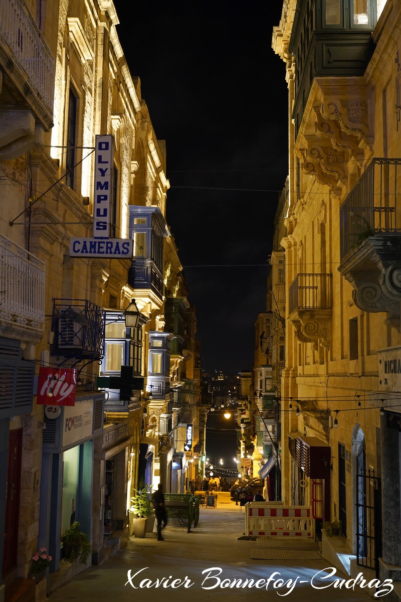 Valletta by Night - San Gwann Street
Mots-clés: geo:lat=35.89697679 geo:lon=14.51261222 geotagged Il-Belt Valletta Malte MLT Valletta Malta South Eastern La Valette patrimoine unesco Nuit Merchants St San Gwann Street