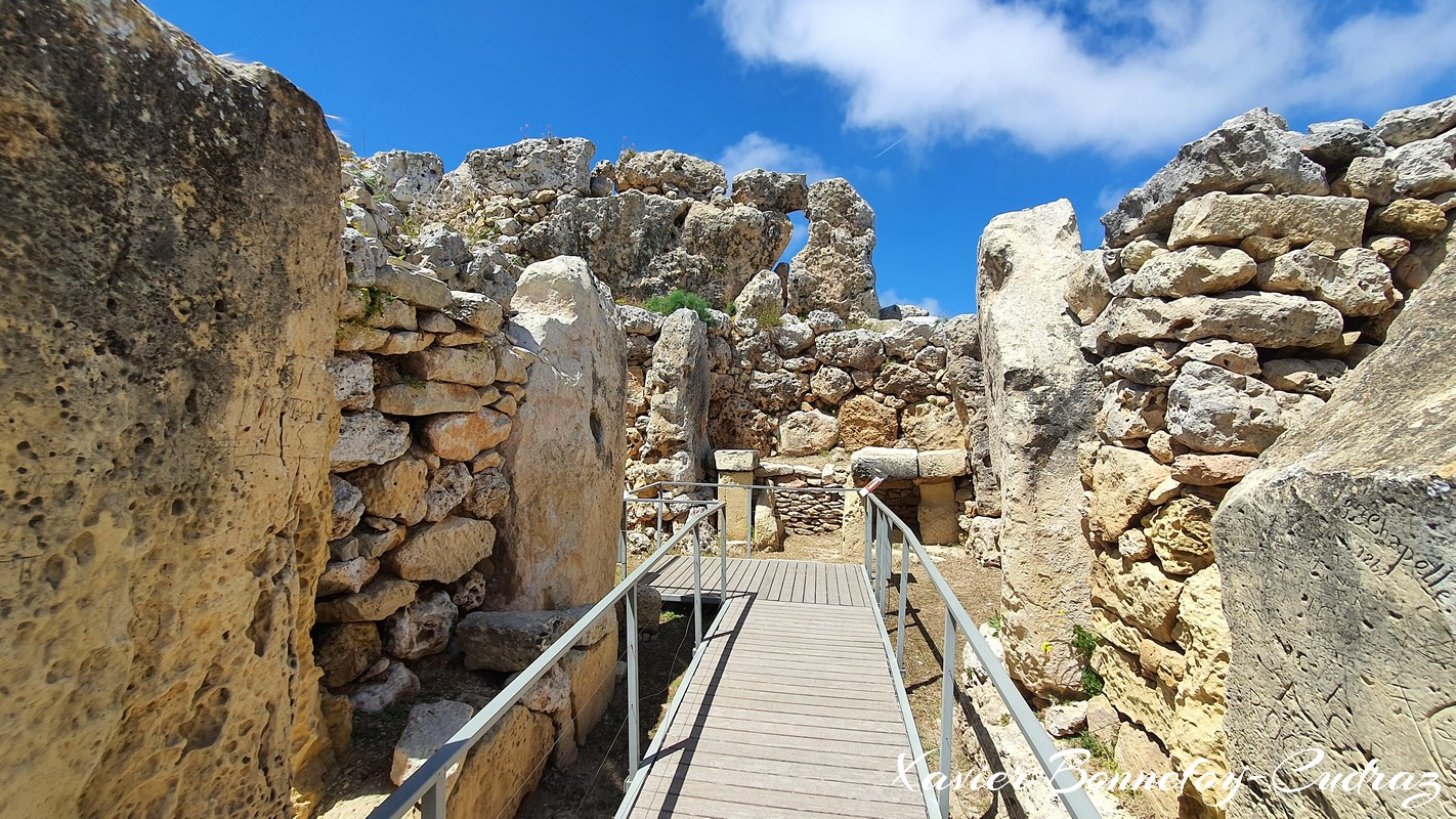 Gozo - Xaghra - Ggantija Neolithic Temple
Mots-clés: geo:lat=36.04734671 geo:lon=14.26904082 geotagged Ix-Xagħra Malte MLT Xagħra Malta Gozo Xaghra Ggantija Neolithic Temple patrimoine unesco ruines neolithiques