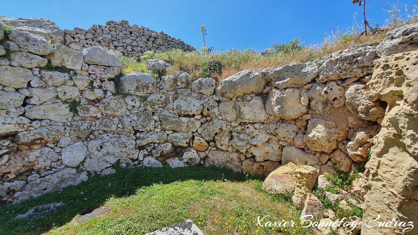 Gozo - Xaghra - Ggantija Neolithic Temple
Mots-clés: geo:lat=36.04721768 geo:lon=14.26888525 geotagged Ix-Xagħra Malte MLT Xagħra Malta Gozo Xaghra Ggantija Neolithic Temple patrimoine unesco ruines neolithiques