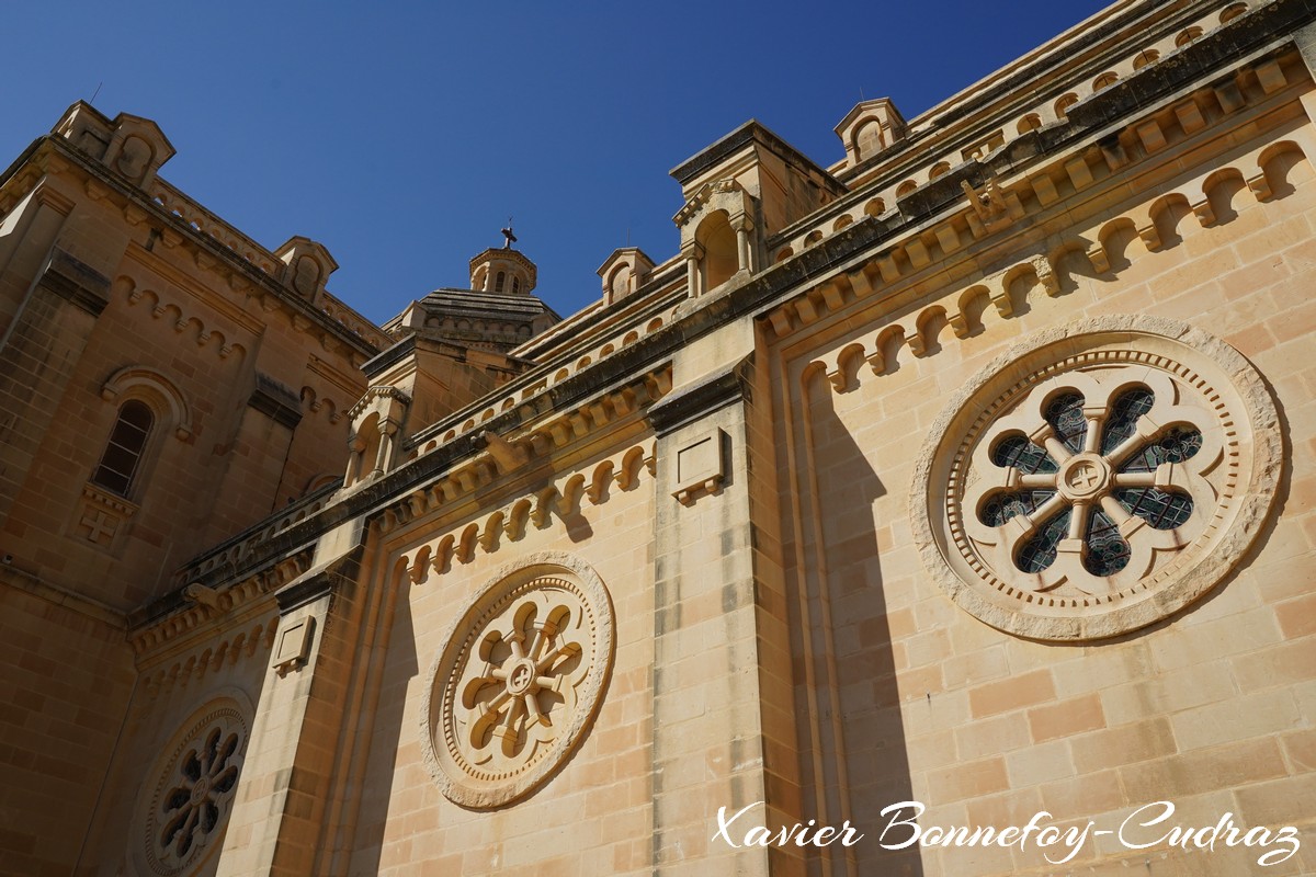 Gozo - National Shrine of the Blessed Virgin of Ta' Pinu
Mots-clés: geo:lat=36.06168451 geo:lon=14.21499833 geotagged Għammar Għasri L-Għasri Malte MLT Malta Gozo Ghasri National Shrine of the Blessed Virgin of Ta' Pinu Eglise Religion