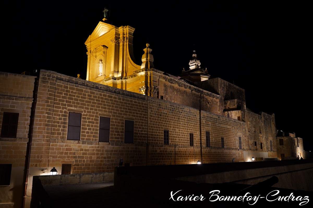 Gozo - Rabat (Victoria) - Cittadella by Night - St Mary Cathedral
Mots-clés: geo:lat=36.04594467 geo:lon=14.23977926 geotagged Malte MLT Victoria Malta Gozo Rabat Nuit Cittadella St Mary Cathedral Eglise Religion
