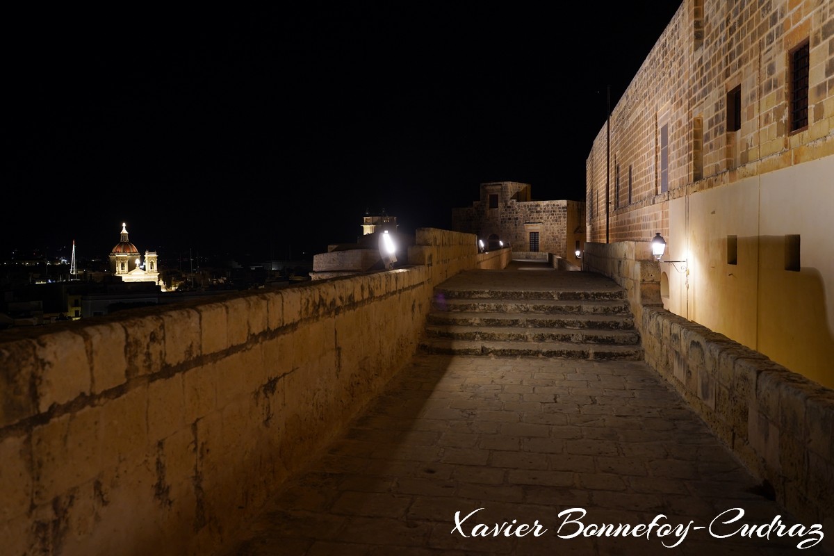 Gozo - Rabat (Victoria) - Cittadella - Walkway
Mots-clés: geo:lat=36.04594467 geo:lon=14.23977926 geotagged Malte MLT Victoria Malta Gozo Rabat Nuit Cittadella Walkway