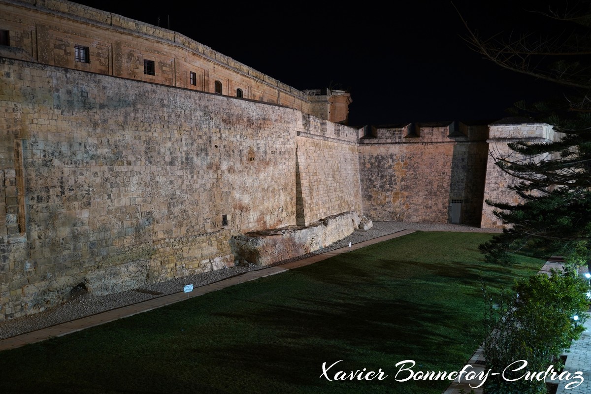 L-Imdina by Night - Fortifications
Mots-clés: geo:lat=35.88462790 geo:lon=14.40336585 geotagged L-Imdina Malte Mdina MLT Malta Nuit Fortifications