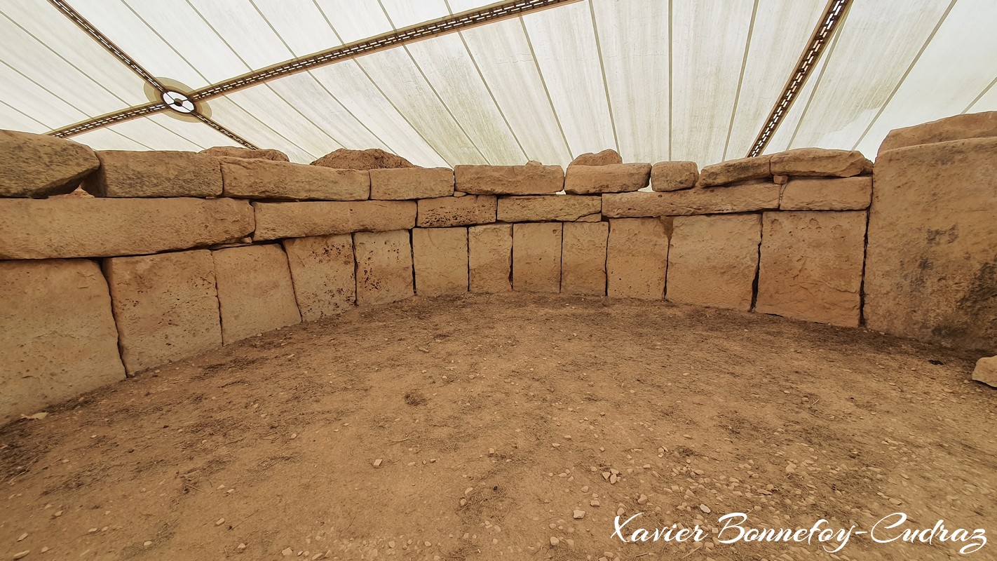 Mnajdra temples
Mots-clés: geo:lat=35.82679848 geo:lon=14.43635166 geotagged Il-Qrendi Malte MLT Qrendi Ta’ San Niklaw Malta Southern Region Mnajdra temples Ruines ruines neolithiques patrimoine unesco