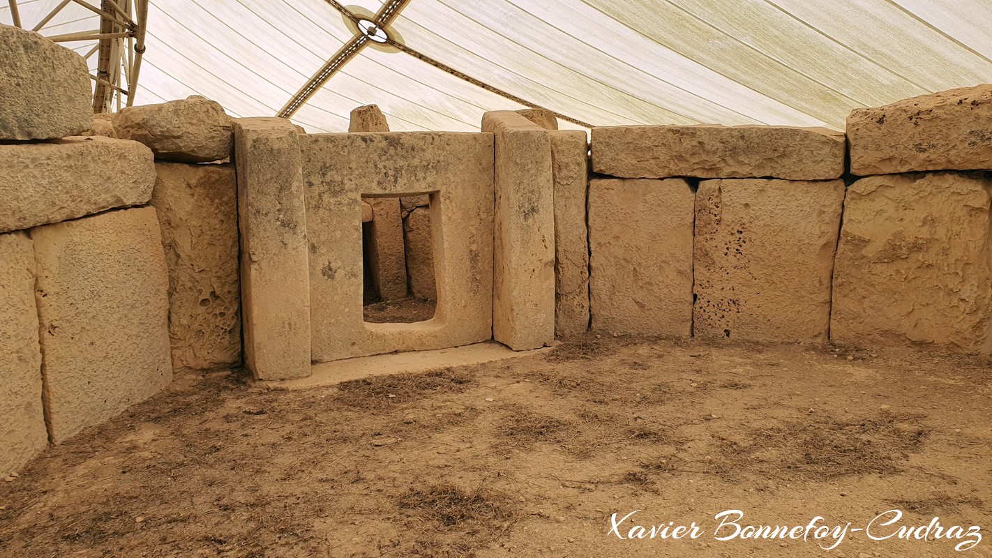 Mnajdra temples
Mots-clés: geo:lat=35.82682675 geo:lon=14.43628728 geotagged Il-Qrendi Malte MLT Qrendi Ta’ San Niklaw Malta Southern Region Mnajdra temples Ruines ruines neolithiques patrimoine unesco